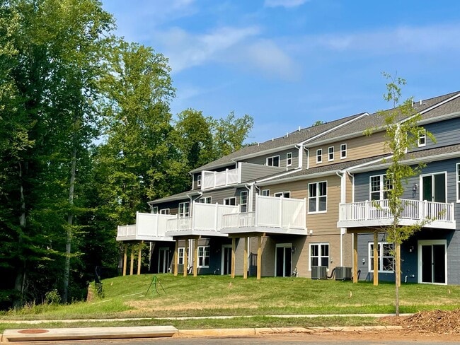 Building Photo - 1606 Koch Ct