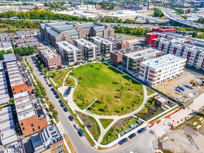 Building Photo - 801 N 6th St