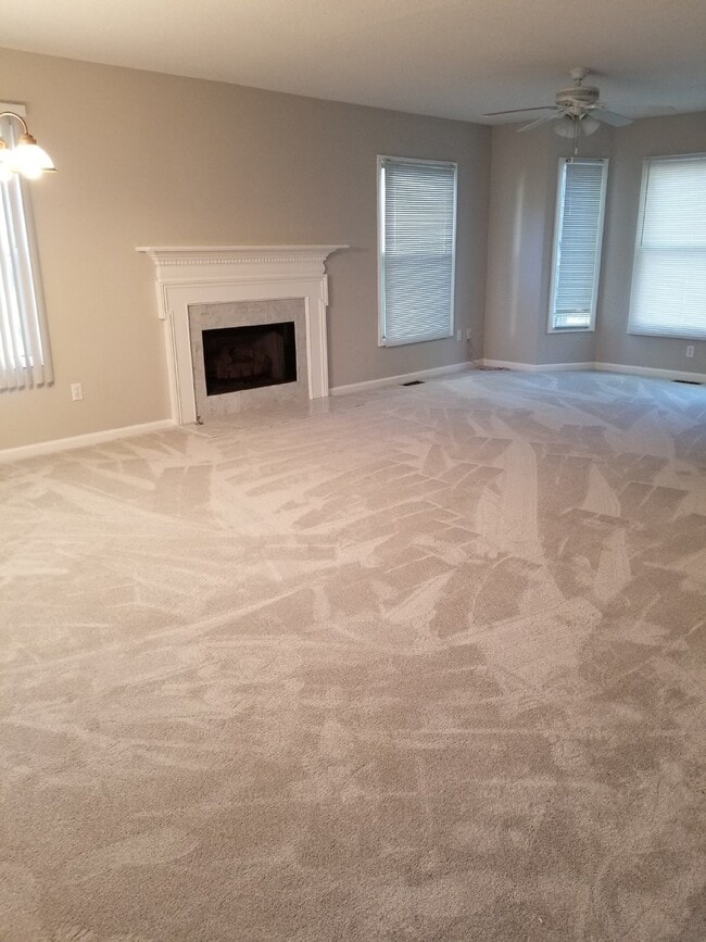 Building Photo - Convenient to Hilton Head, Two Bedroom Tow...