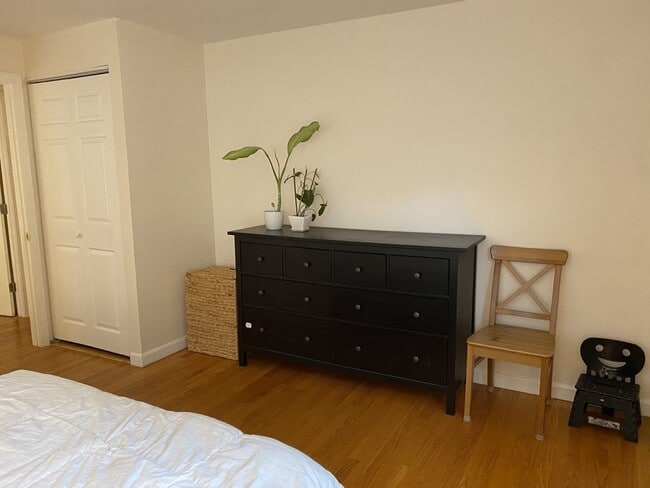 Building Photo - 1 Colonial Village Dr