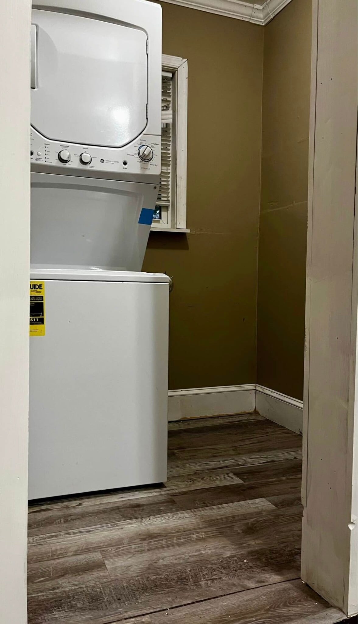 Building Photo - 857 Marshall Ave SW