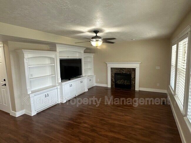 Building Photo - 1127 N 1285 W