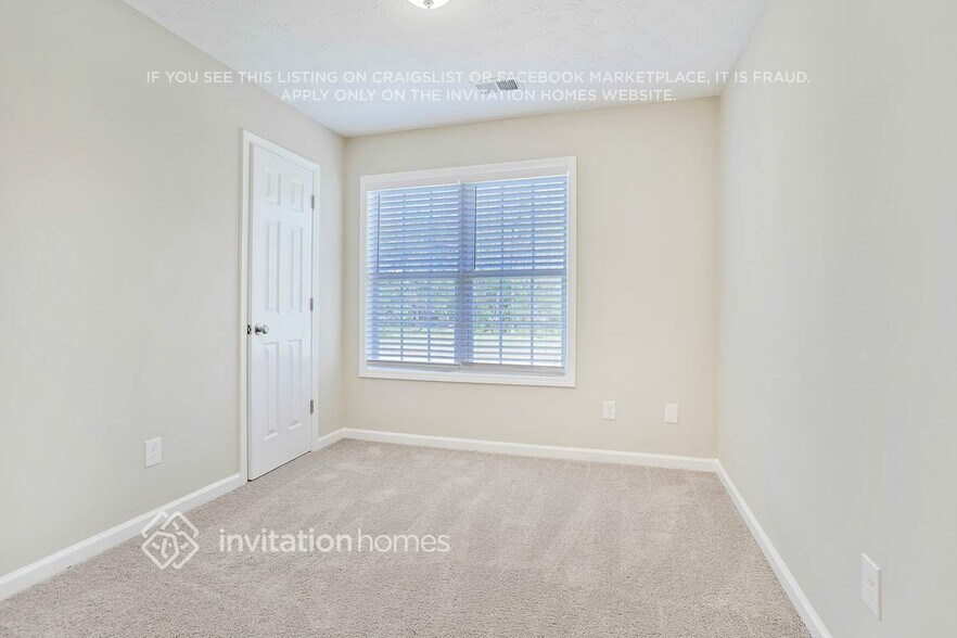 Building Photo - 105 Valley View Dr