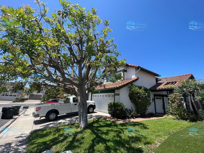 Building Photo - Two Story 3BD/2.5BA Home In Carmel Valley