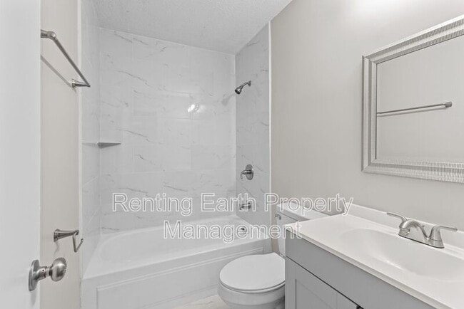 Building Photo - 231 Park Manor Dr