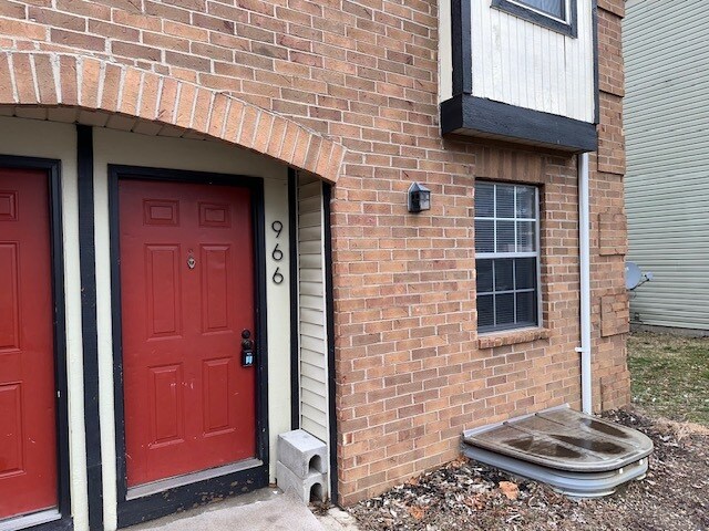 Building Photo - 966 Hidden Acres Ct