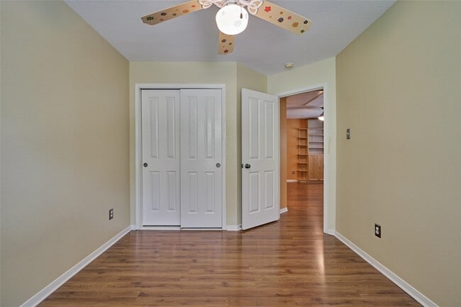 Building Photo - 59 W Gaslight Pl