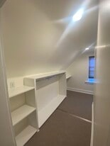 Building Photo - 220 Hayward Pl