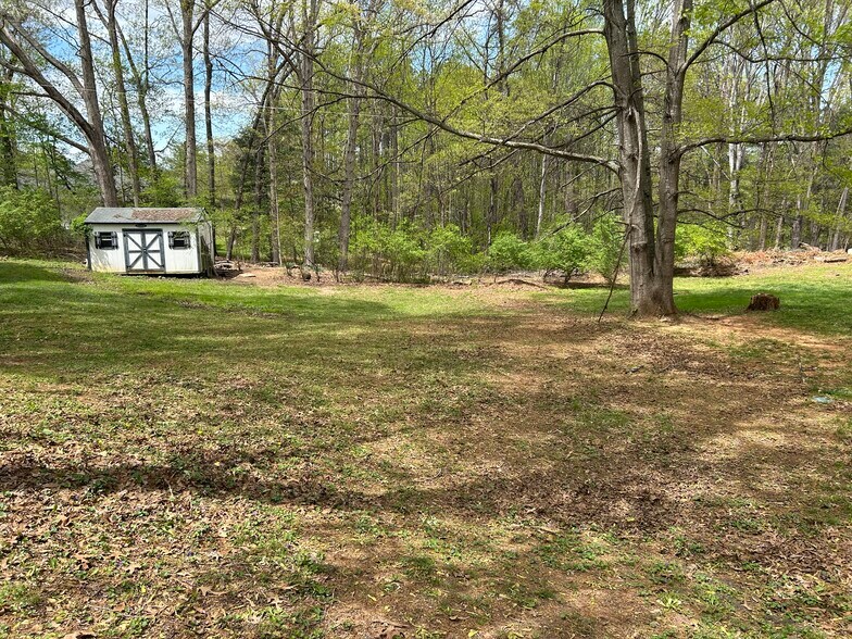 Back yard - 1120 Rolling Hill Dr