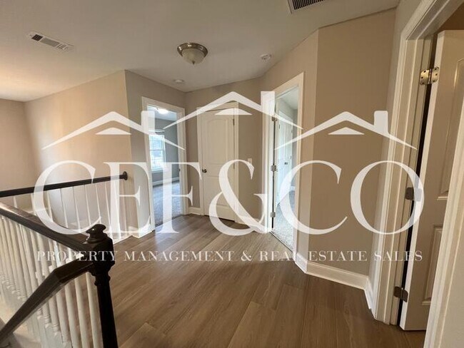 Building Photo - Spacious 3 bedroom 2.5 bedroom available in Moore!