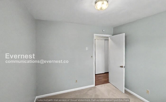 Building Photo - 331 Serena Dr