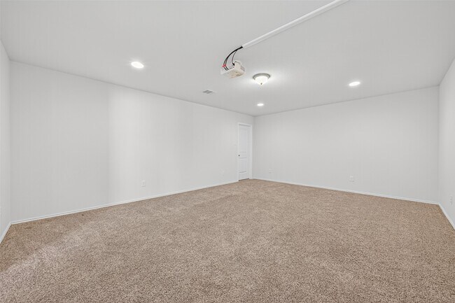 Building Photo - 14002 Wolftrap Ln