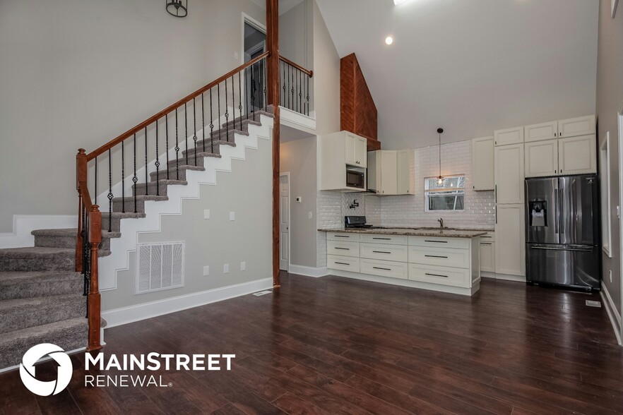 Building Photo - 8135 Westbourne Dr