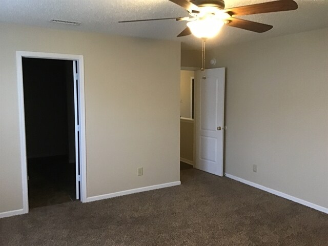 Building Photo - 5532 Floating Leaf Dr