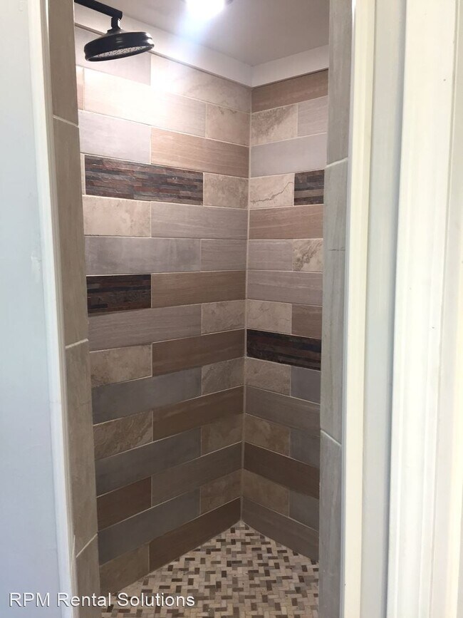 Building Photo - 3 br, 2 bath House - 330 Battle Avenue