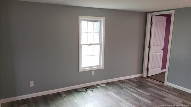 Building Photo - 342 Noble Dr