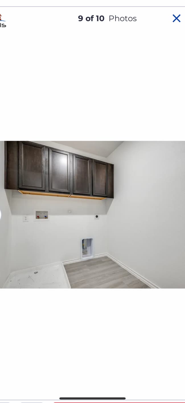 Building Photo - 2312 Davenport Dr