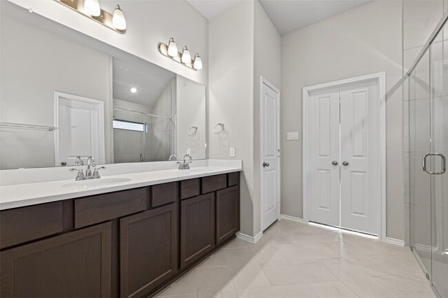 Building Photo - 8619 Gleaming Vlg Wy