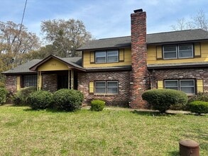 Building Photo - 720 Riverland Dr