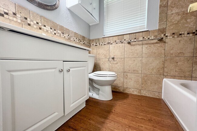 Building Photo - 3137 SW 65th Pl