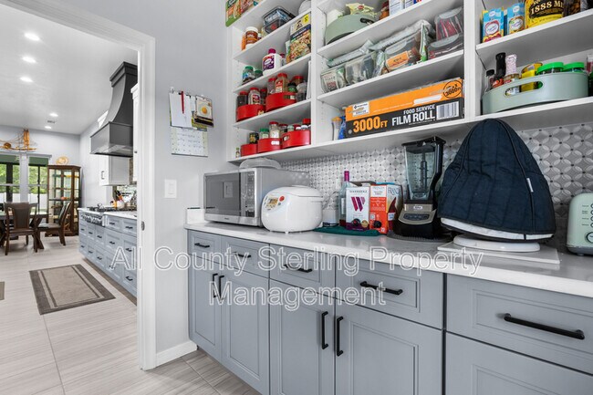 Building Photo - 4089 NW River Sebastian Ln