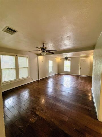 Building Photo - 1007 W Clarendon Dr