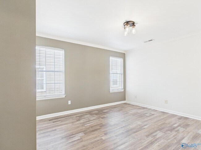 Building Photo - 263 Waters Edge Ln