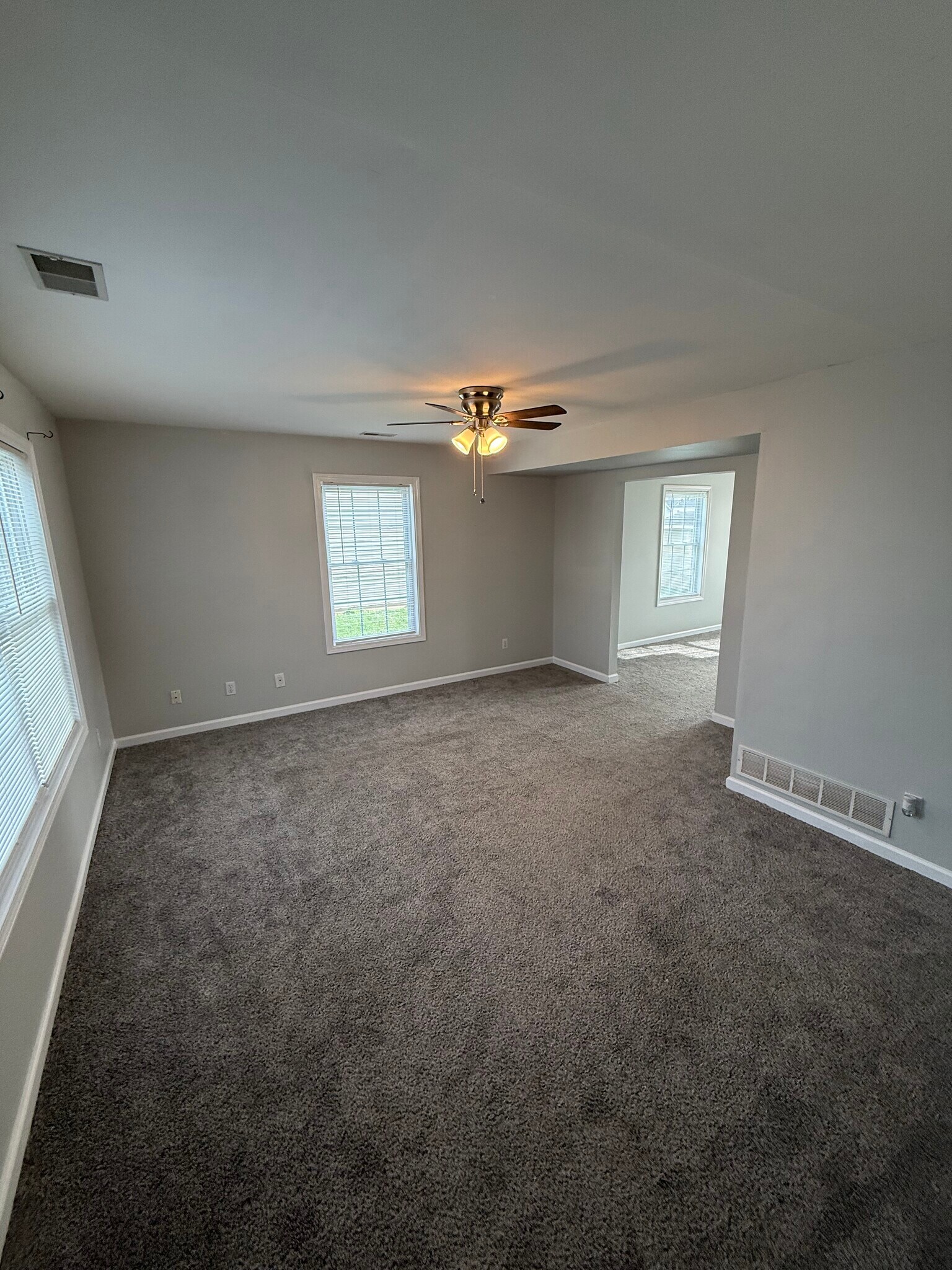 Building Photo - 305 W Seminary St