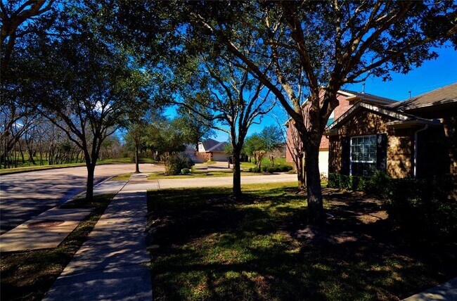 Building Photo - 11219 English Rose Trail