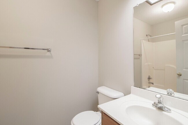 Building Photo - 2825 US-41