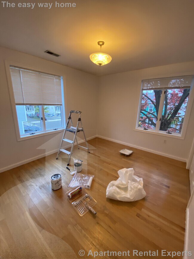 Building Photo - 309 Beacon St