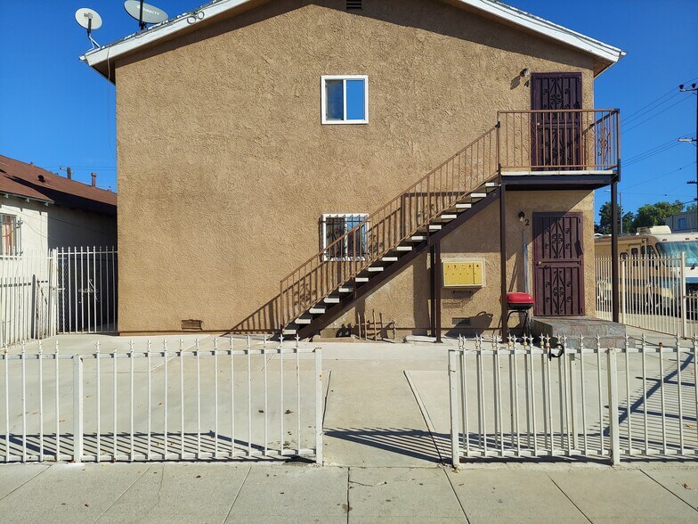 Primary Photo - 6049 S Normandie Ave