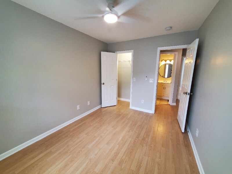 Building Photo - 4093 Mica Ave