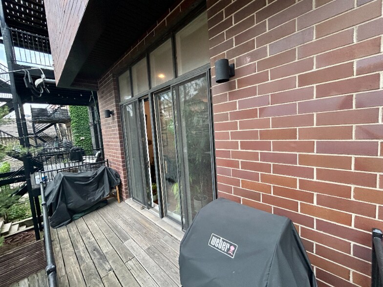 Building Photo - 1543 N Bosworth Ave