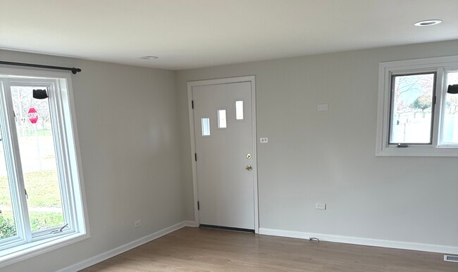 Building Photo - 4001 W 90th Pl