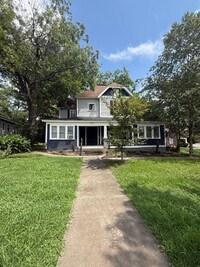 Building Photo - Studio apartment in Historical Burlington