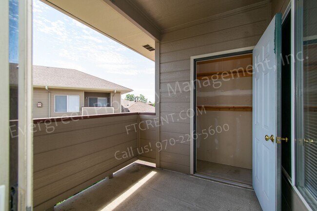 Building Photo - 1 Bedroom Apartment in Rockbridge! Parking...