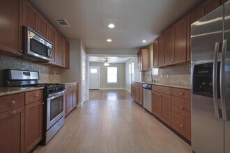 Building Photo - 2913 Rio Grande St