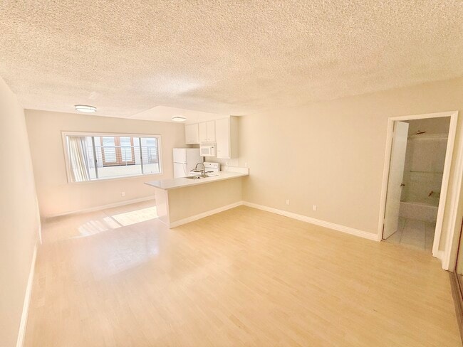 Building Photo - 1534 11th St