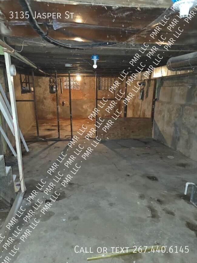 Building Photo - 3135 Jasper St