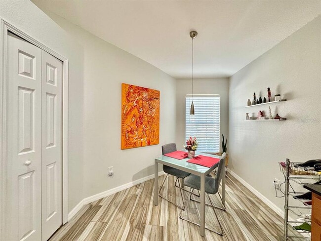 Building Photo - 30912 Bridgegate Dr