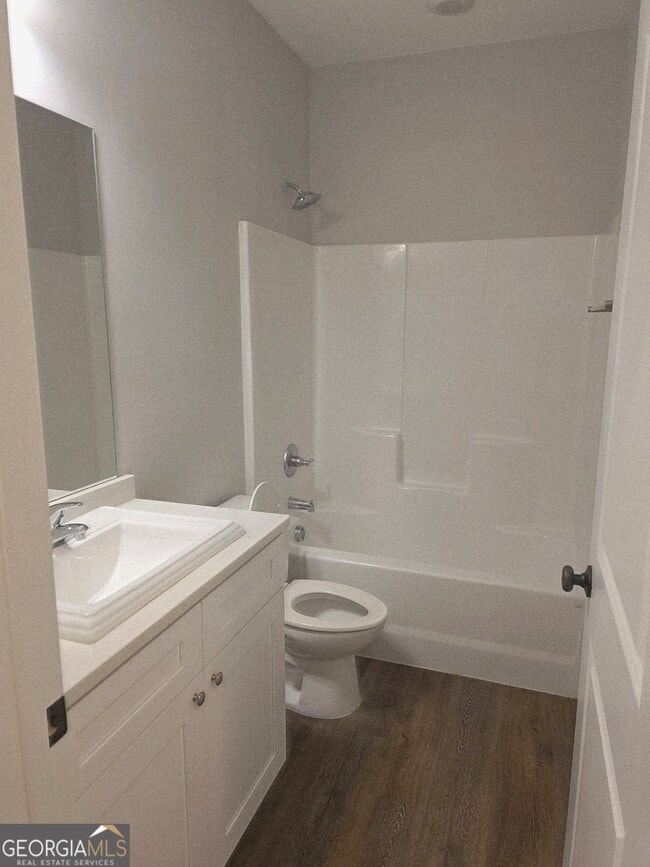 Building Photo - 1007 Autumns Wood Cir E