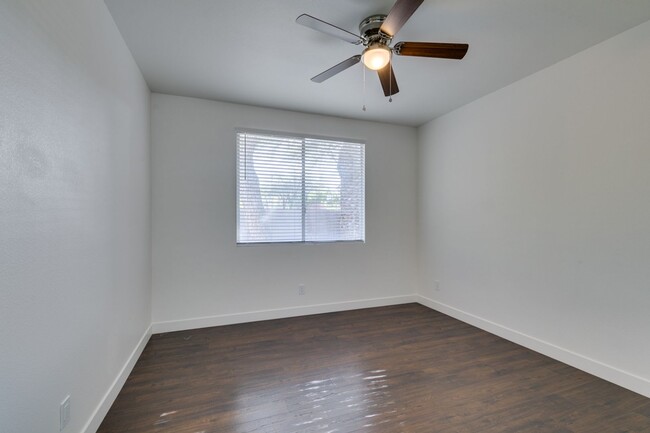 Building Photo - 2-Story Home  3 bedroom 2 bath in Summerlin