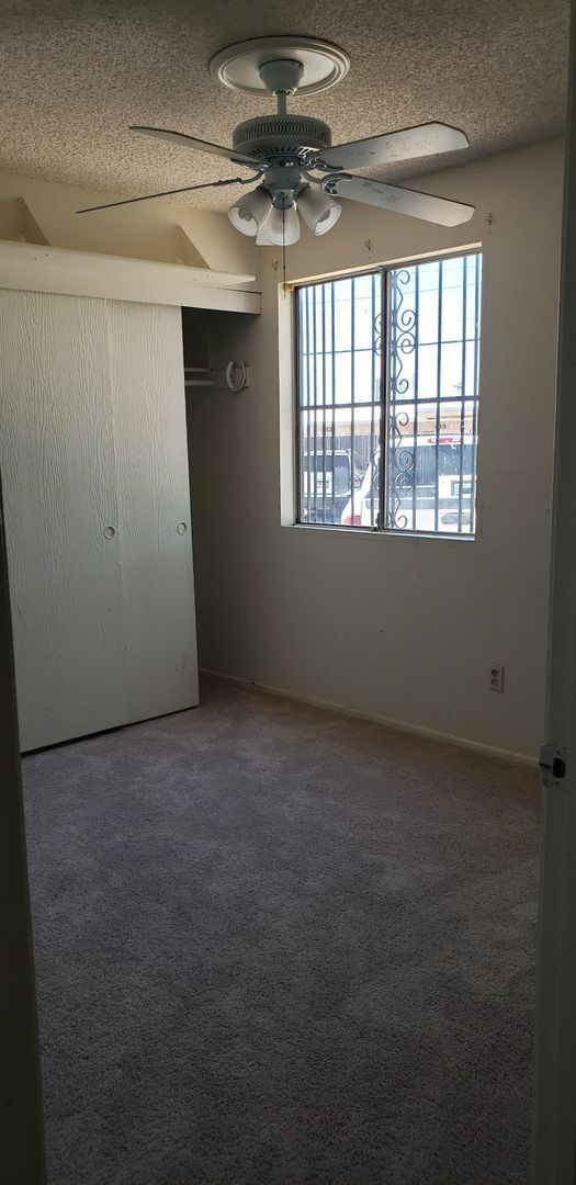 Building Photo - 810 S Langley Ave
