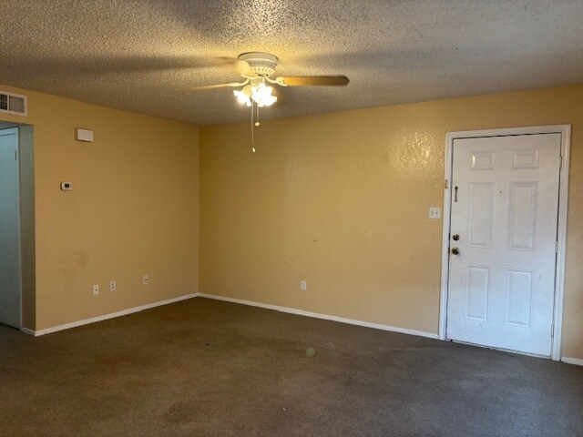 Building Photo - 825 Quetzal St