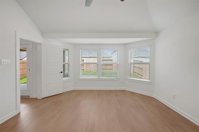 Building Photo - 32506 Lantana Flds Rd