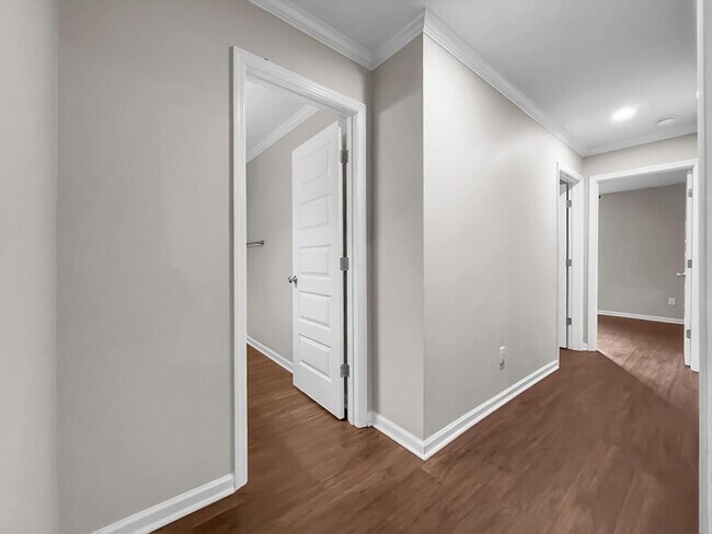 Building Photo - 1739 Eli Pl