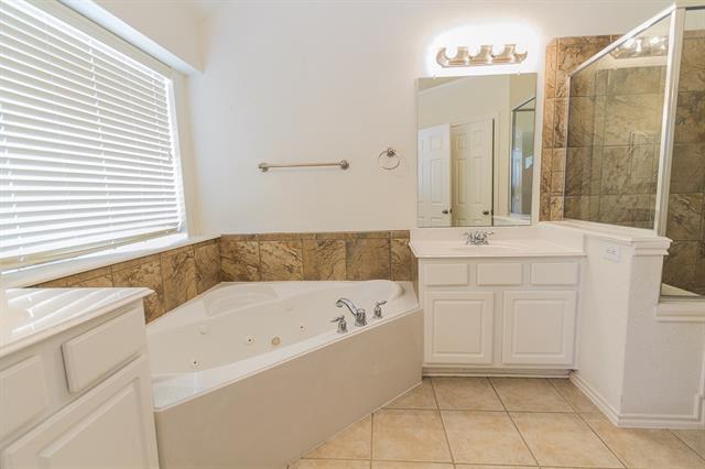 Building Photo - 9933 Bradford Grove Dr