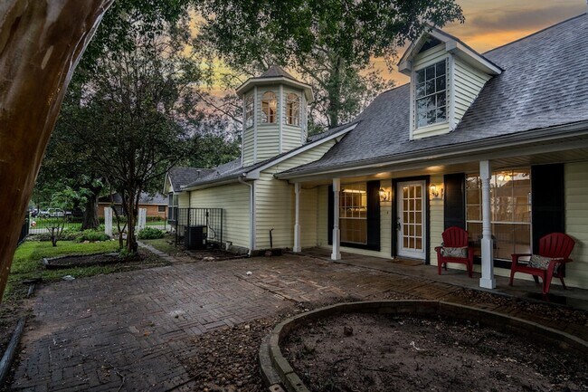Building Photo - 200 Fannin St