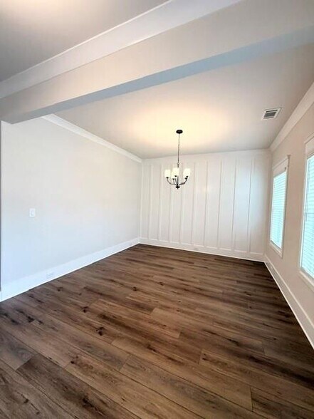 Building Photo - 5369 Windridge Pkwy
